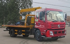 隨車(chē)吊帶清障兩用車(chē)