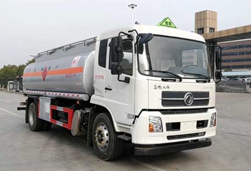 國(guó)六東風(fēng)天錦10噸加油車圖片