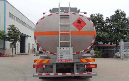 東風(fēng)天龍前四后八油罐車圖片